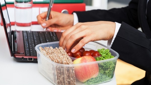 10 savjeta i ideja za odličan početak tjedna zdrave zalogaje za posao