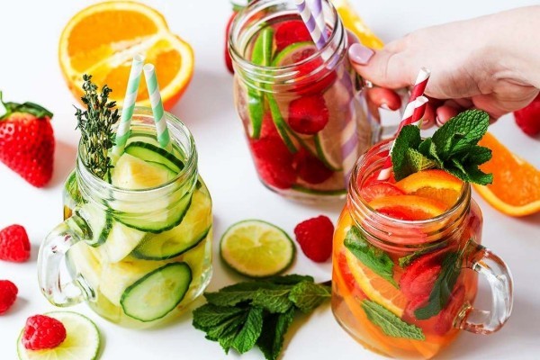 10 savjeta i ideja za lijep početak tjedna uz ukusnu, osvježavajuću vodu