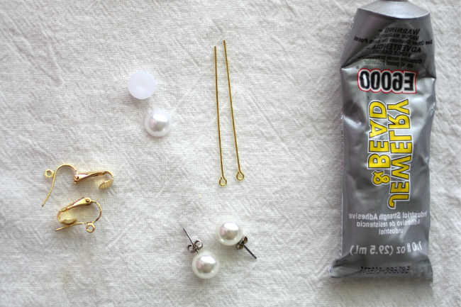 Készítsd el a DIY függő gyöngy fülbevalót Készítsd el a DIY függő gyöngy fülbevalót