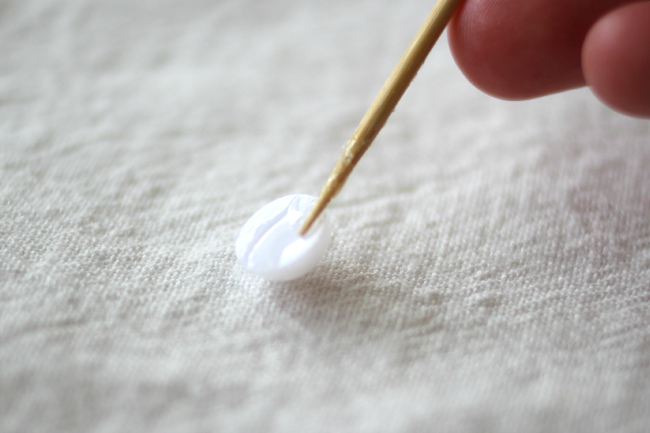 Függő gyöngy fülbevaló készítése saját kezűleg: lépésről lépésre Függő gyöngy fülbevaló készítése saját kezűleg: lépésről lépésre