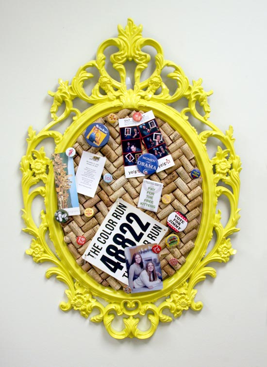 Paneel van kurk in een frame van ikea