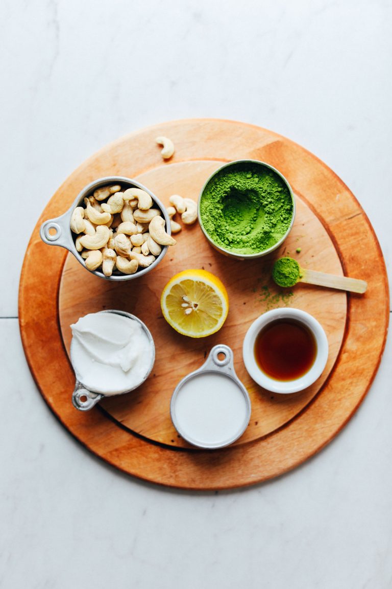 Una cheesecake a basso contenuto di carboidrati super croccante con una base - tutti gli ingredienti di cui hai bisogno Una cheesecake a basso contenuto di carboidrati super croccante con una base - tutti gli ingredienti di cui hai bisogno