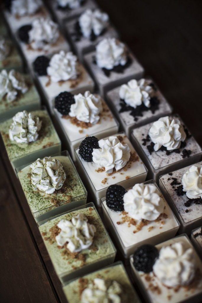 Morso a basso contenuto di carboidrati con polvere di matcha Morso a basso contenuto di carboidrati con polvere di matcha