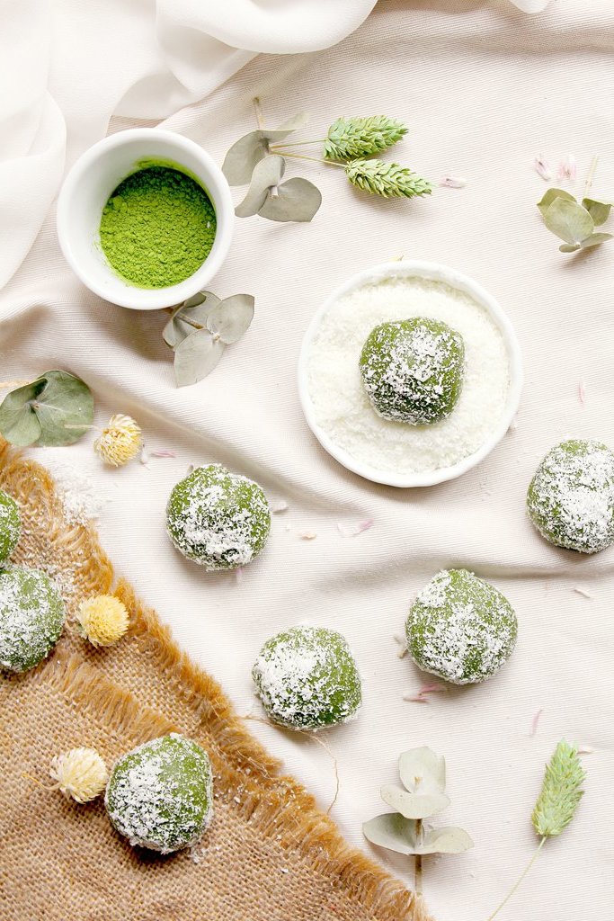 Prepara le gustose palline matcha - gustose e salutari! Prepara le gustose palline matcha - gustose e salutari!