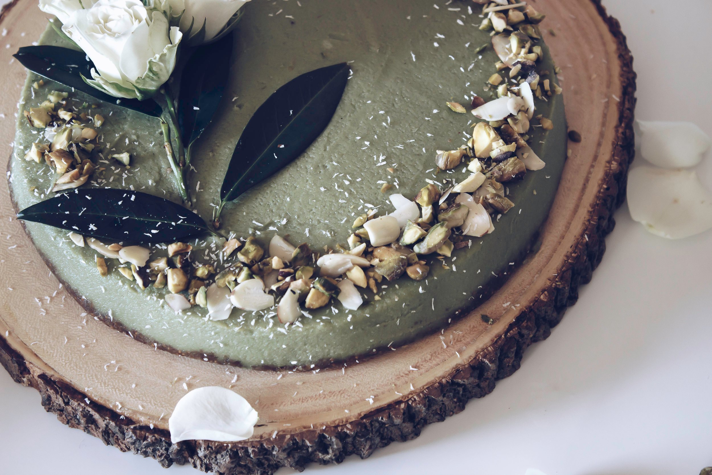 Il matcha è un vero tuttofare in cucina e con questa magica polvere verde puoi preparare gustose cheesecake low carb