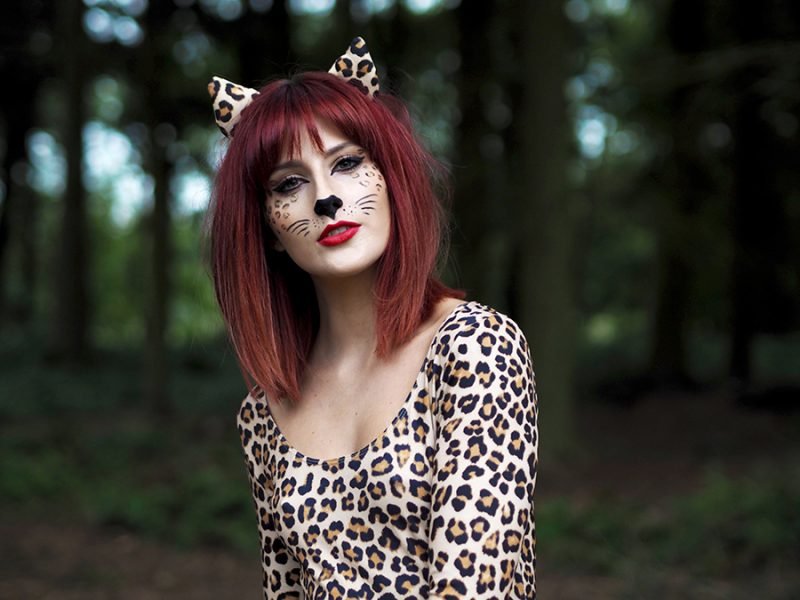 Costume da gatto con l'acconciatura Costume da gatto con l'acconciatura