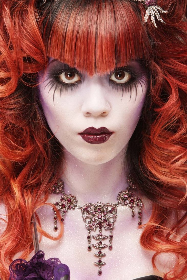 Idee di Halloween per capelli lunghi con frangia Idee di Halloween per capelli lunghi con frangia