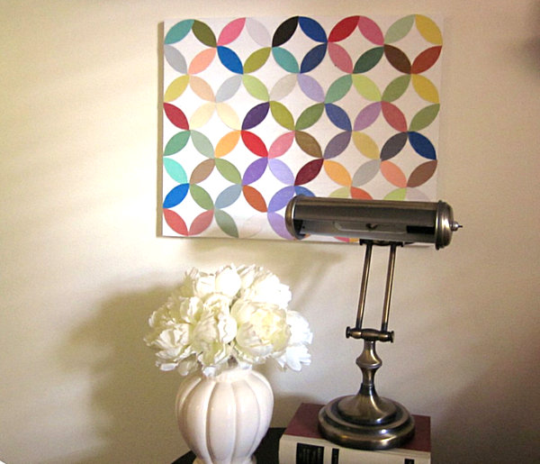 Zidni ukras od bijelih kipova uradi sam