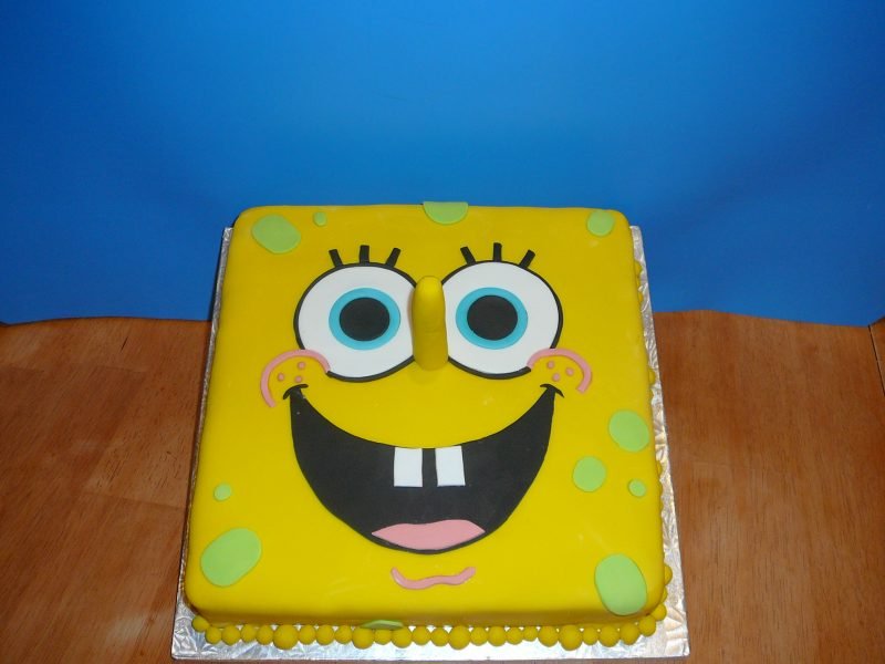 vicces sárga sütemények