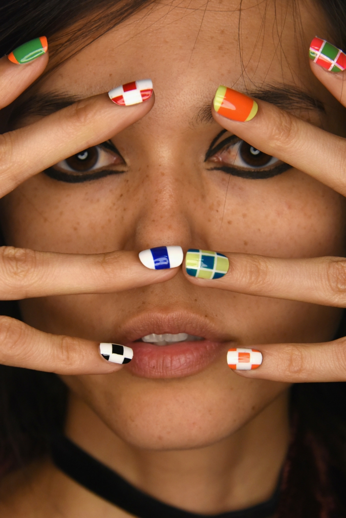 ongles colorés comme tendance pour 2016 couleurs de vernis à ongles dessins d'ongles tendances des ongles