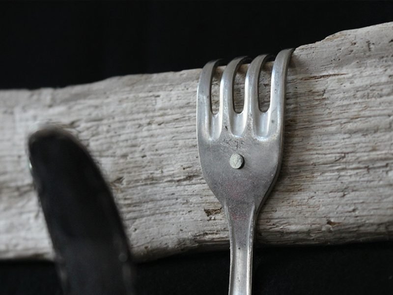 Ruhatár építése evőeszköz utasításokkal Ötletek újrahasznosításához DIY szekrény