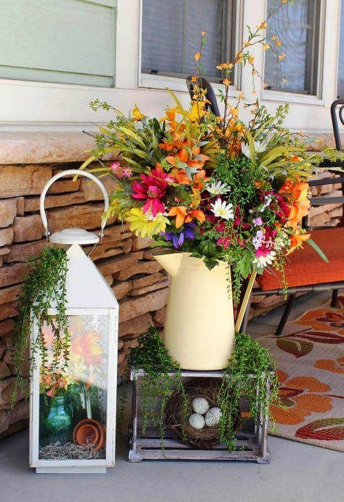 Készítse el saját ötleteit a tavaszi dekorációkhoz a rusztikus dekorációval rendelkező bejárati területen 45 friss és egyszerű ötlet tavaszi dekorációhoz készíts magadnak lámpás kehely fadobozt virágokkal, külső díszítéssel