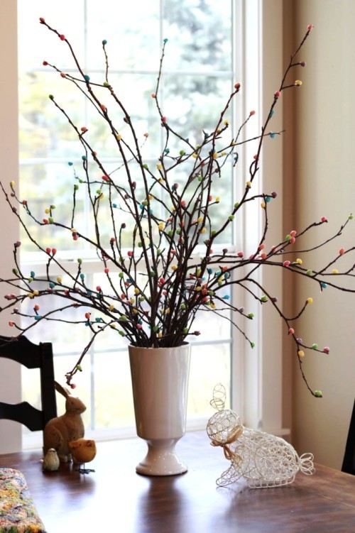 Készítse el saját ötleteit a tavaszi díszekhez, és ragasszon cukorkát a csupasz ágakra 45 friss és könnyű ötlet a tavaszi dekorációhoz, hogy színes cukorkák ragadjanak az ágakon könnyű dekorációk