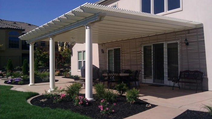 oplemenite fasadu igrom sjena