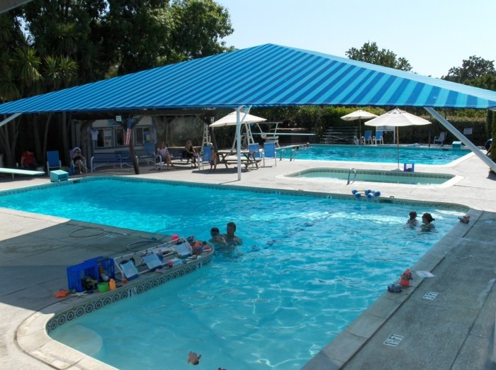 zaštita od sunca iznad bazena