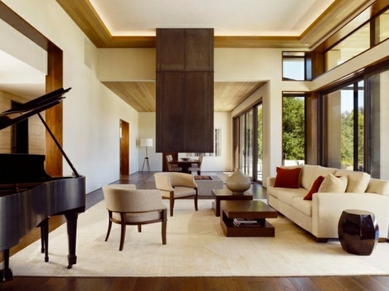 neizravna led rasvjeta i smeđi strop