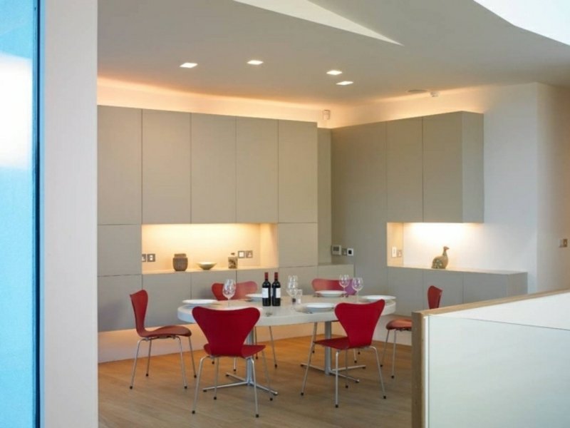 neizravno led svjetlo u kuhinjskoj ćeliji