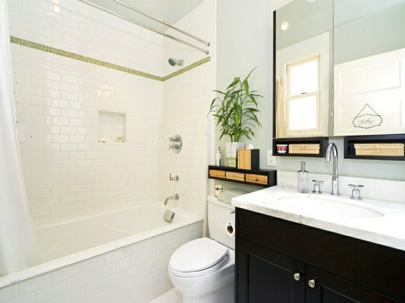 klasszikus hosszú kád az álom fürdőszobában