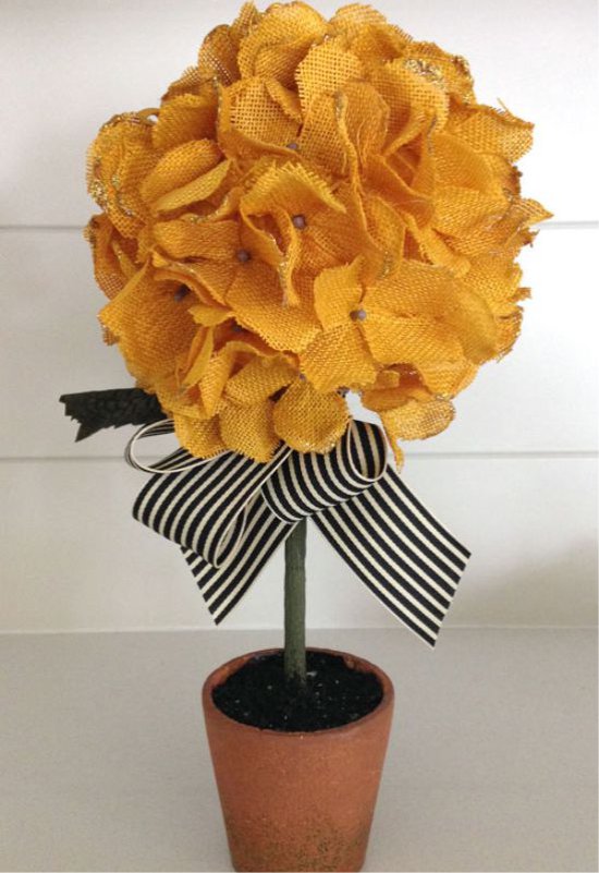Craft from an artificial hydrangea flower