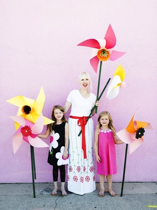 Jednostavne ideje za ručno izrađene ručne radove velika obitelj cvijeća risige 70 vrlo lakih ideja za rukotvorine i dizajne s velikim kotačima, ogromno cvijeće s maticom i djevojkom