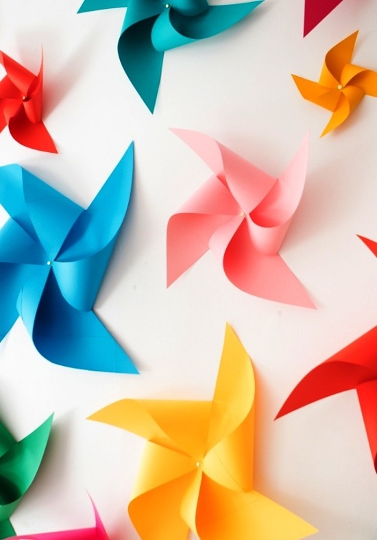 Jednostavne ideje za ručno izrađene rukotvorine kako bi kreativno začinile prazne zidove 70 vrlo lakih ideja za rukotvorine s zavrtnjima i dizajn šarenih, velikih točkova kao zidnih ukrasa