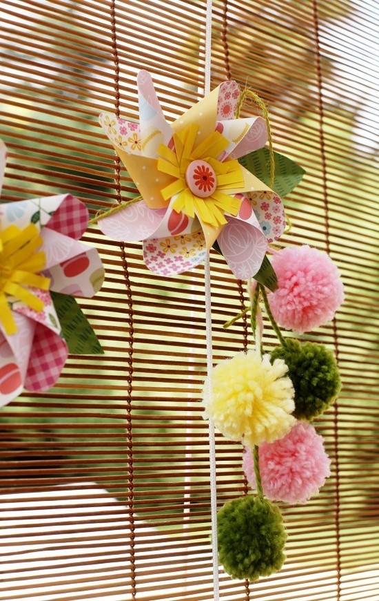 Vrlo jednostavne ideje za zavrtnje. Napravite lijep vijenac od zakretnica i pompona 70 vrlo lakih ideja za rukotvorine s zavrtnjima i dizajn šarenih vijenaca izrađenih od vrtača i pompona