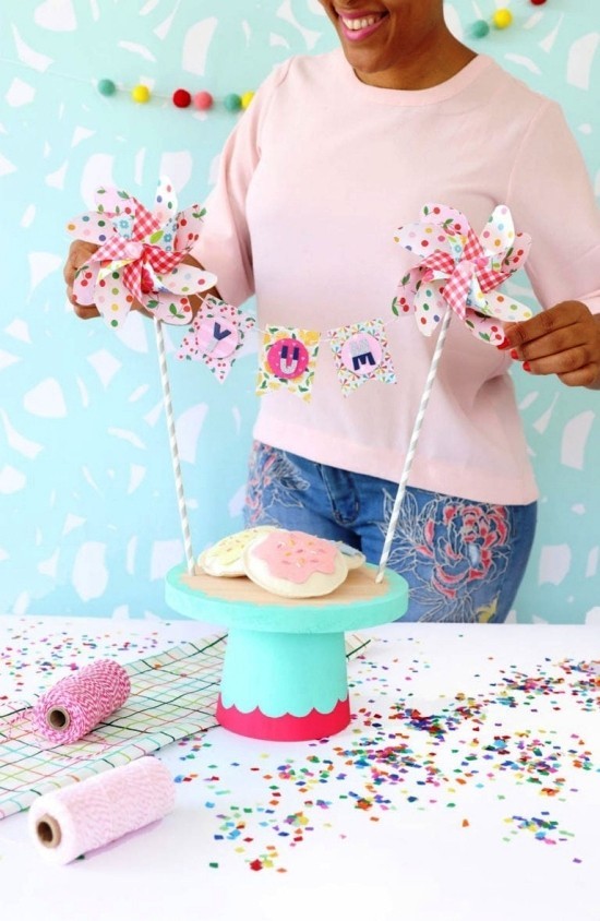 Jednostavne ideje za ručno izrađene ručne radove s malim vijencima ukrasi kolači diy 70 vrlo jednostavnih ideja za rukotvorine vjetroturbina i dizajnira male vijence izrađene od ukrasa torti od rubova vjetra