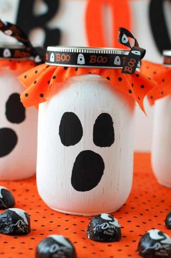 A szellemek megalkotására vonatkozó ötletek kőműves üvegeket festenek, mint a szellemek