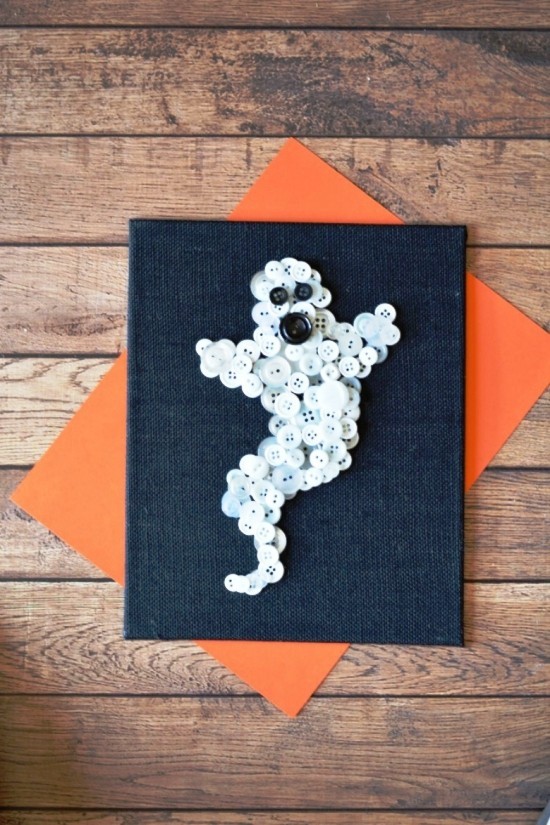 Szellemes kézimunka fehér gombokból Ötletek szellemek készítéséhez a vászon gombjairól