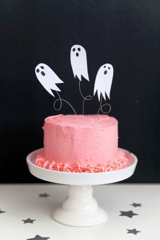 Tortadísz drót szellemművészettel Ötletek szellemek torta dekorációinak készítéséhez szellemekkel