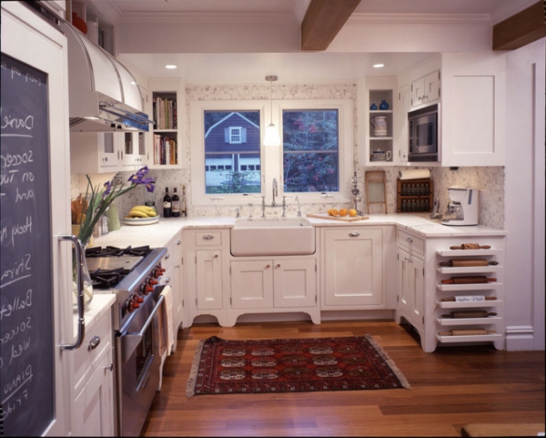 Meubles pour la cuisine traditionnellement blancs Meubles de cuisine traditionnels