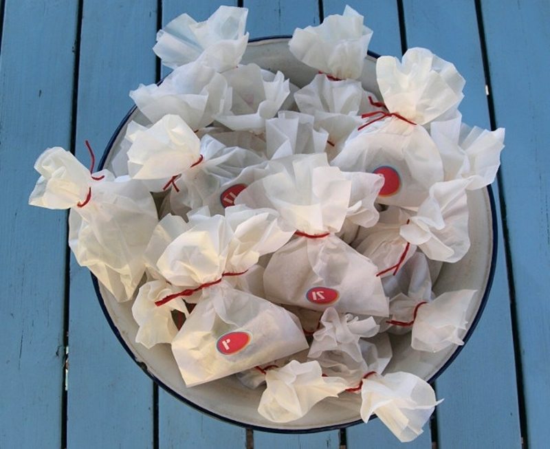 Dizajnirajte vlastite vrećice kruha za adventski kalendar