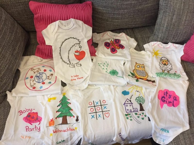 A baba testének festése eredeti ajándékként Testfestés baba zuhany dekoráció