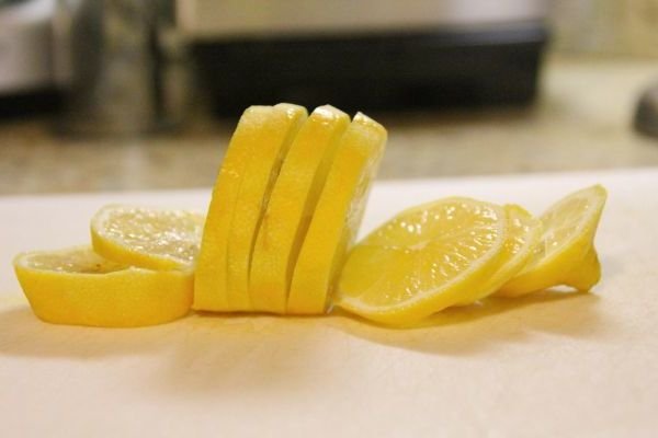 A citromlé tökéletes a sütő tisztításához! A sütő sütőporának tisztítása A sütőtálca tisztítása A sütő tisztítása sütőporos tippekkel