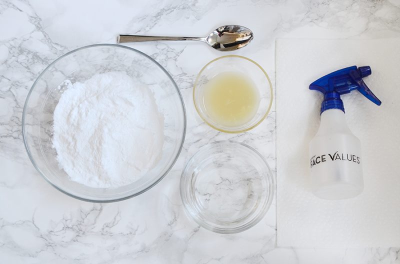 A sütő sütőporának tisztítása A sütőtálca tisztítása A sütő tisztítása sütőporos tippekkel