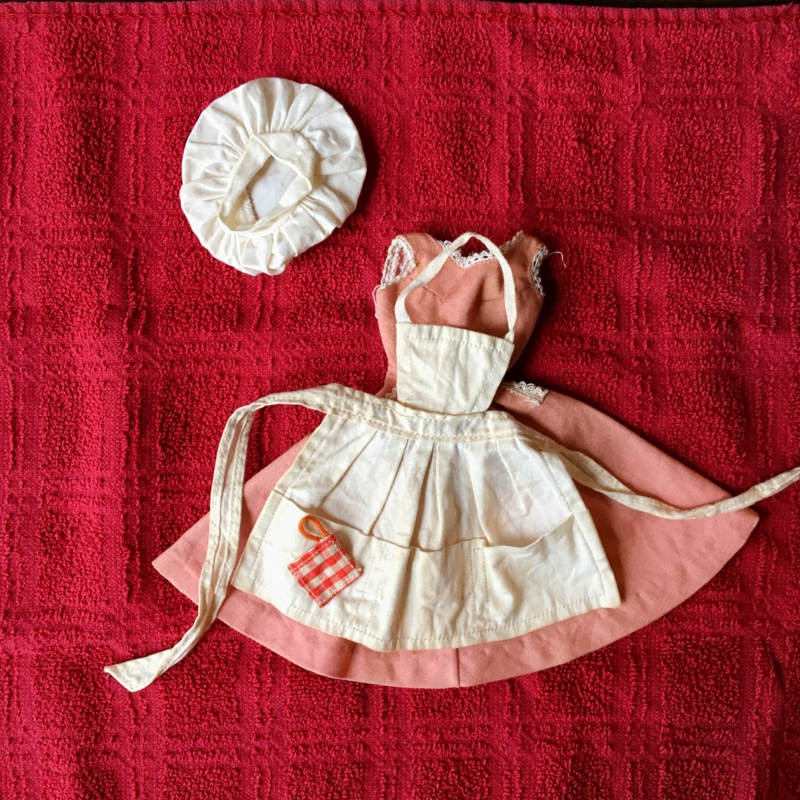 Šivanje odjeće za kuharicu Barbie Odjeću za Barbie napravite sami šivanjem