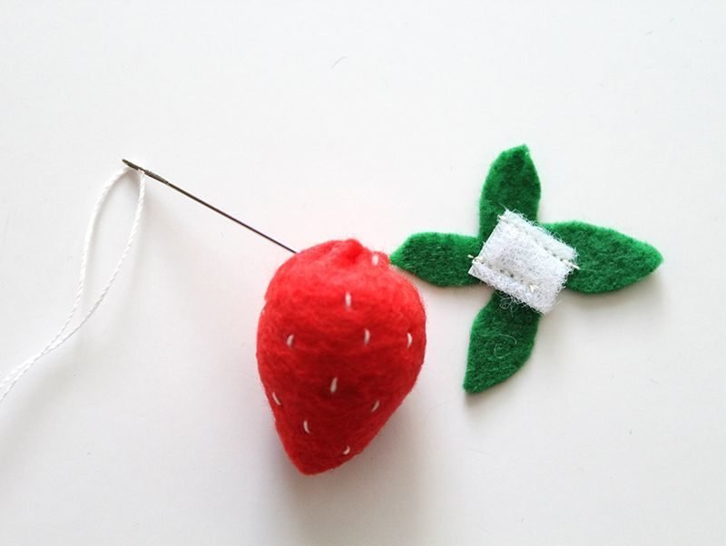 Giocattoli in feltro - Istruzioni fai da te per la scatola da giardino Giocattoli in feltro - Istruzioni fai da te per la scatola da giardino