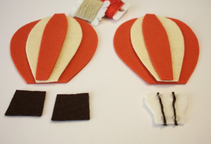 Portacellulare per bebè in feltro - Istruzioni fai da te giocattoli Portacellulare per bebè in feltro - Istruzioni fai da te giocattoli