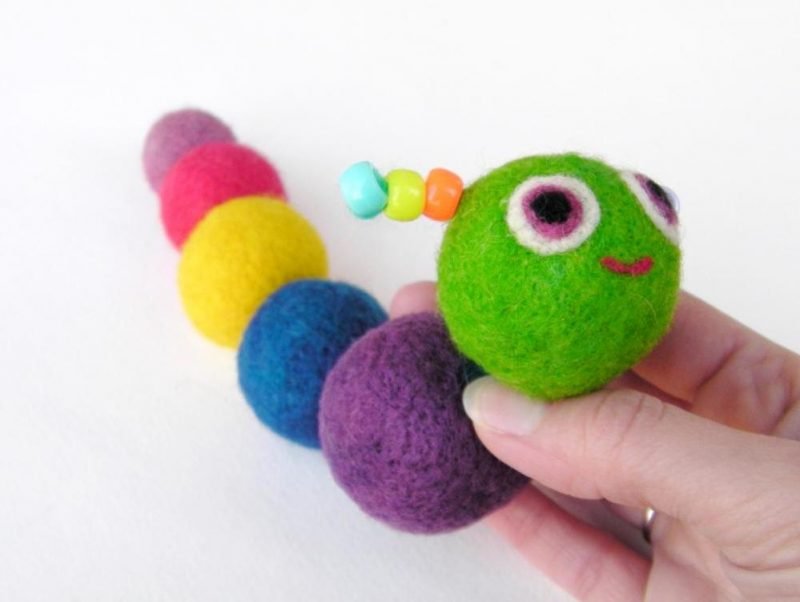 Crea i tuoi giocattoli per bambini con il feltro - vedi le istruzioni qui Crea i tuoi giocattoli per bambini con il feltro - vedi le istruzioni qui