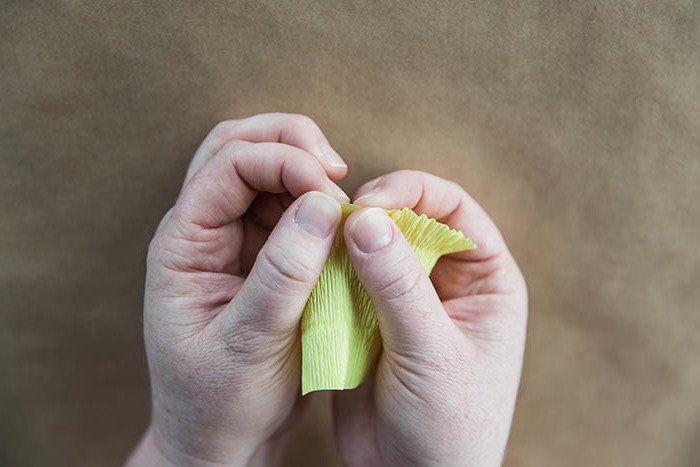 Passaggio 4 armeggiare fiori fiori di carta armeggiare idee istruzioni armeggiare fiore armeggiare