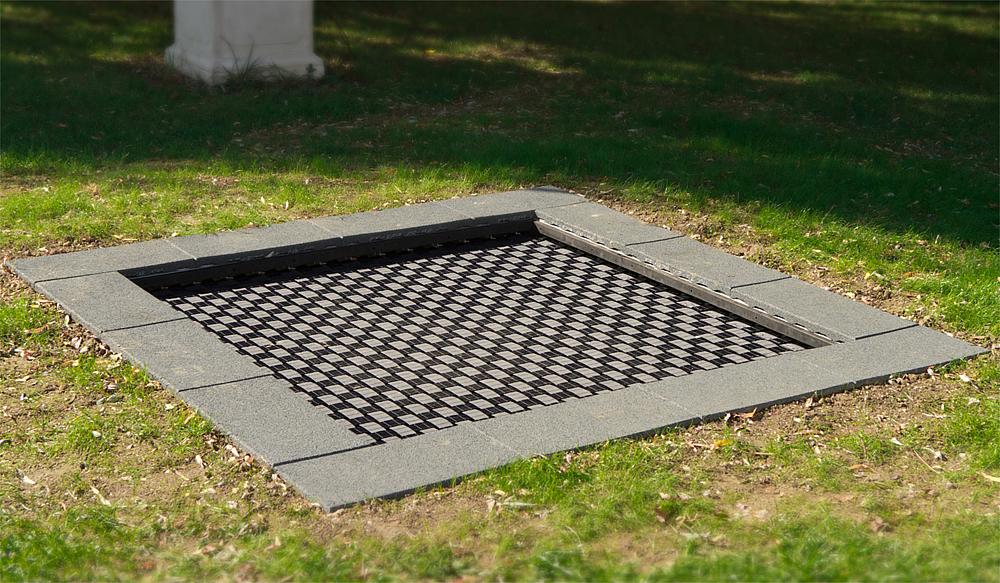 Svantaggi del trampolino a terra Installazione complicata Il trampolino da pavimento rettangolare sembra bambini