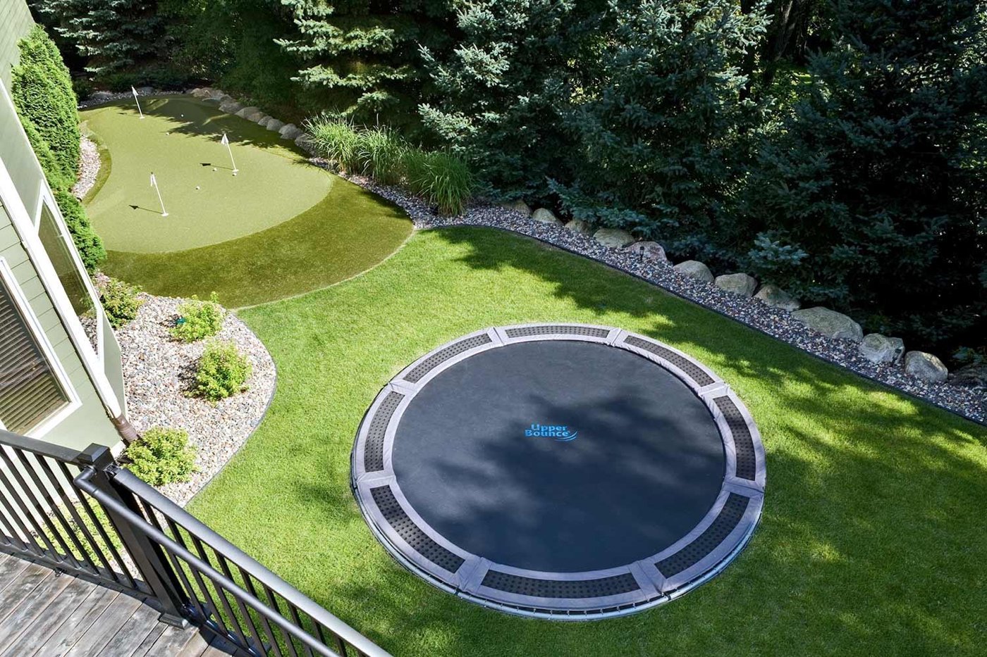 Possibili svantaggi del trampolino a livello del pavimento Trampolino da pavimento integrato, rotondo, grande