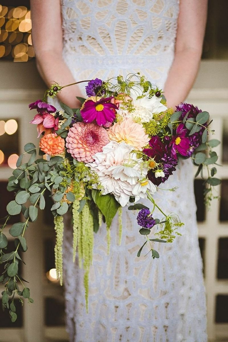 Bouquet da sposa autunnale dalie a forma di cascata Bouquet sposa cascata fucsia dalie