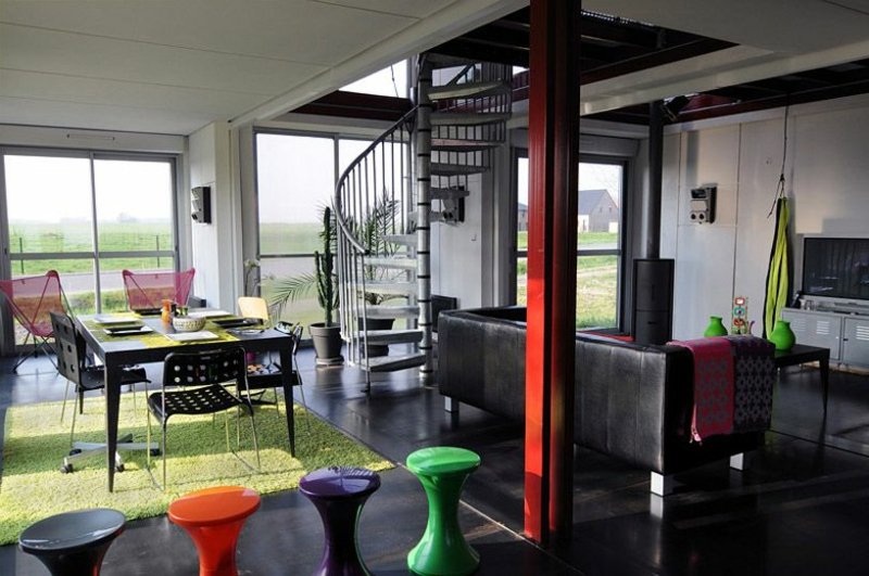 maison container Maison Container by Patrick Partouche escaliers
