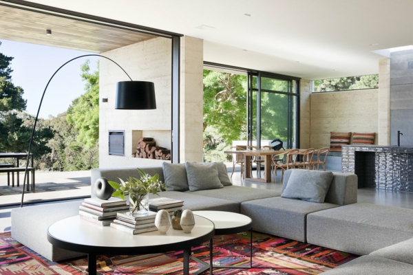 nappali bútor kerek dohányzóasztal állólámpa nappali bútor kerek dohányzóasztalok