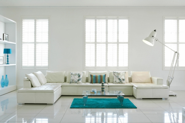 nappali bútorok fehér zöld szőnyeg kék kiegészítők nappali bútorok fehér zöld szőnyeg