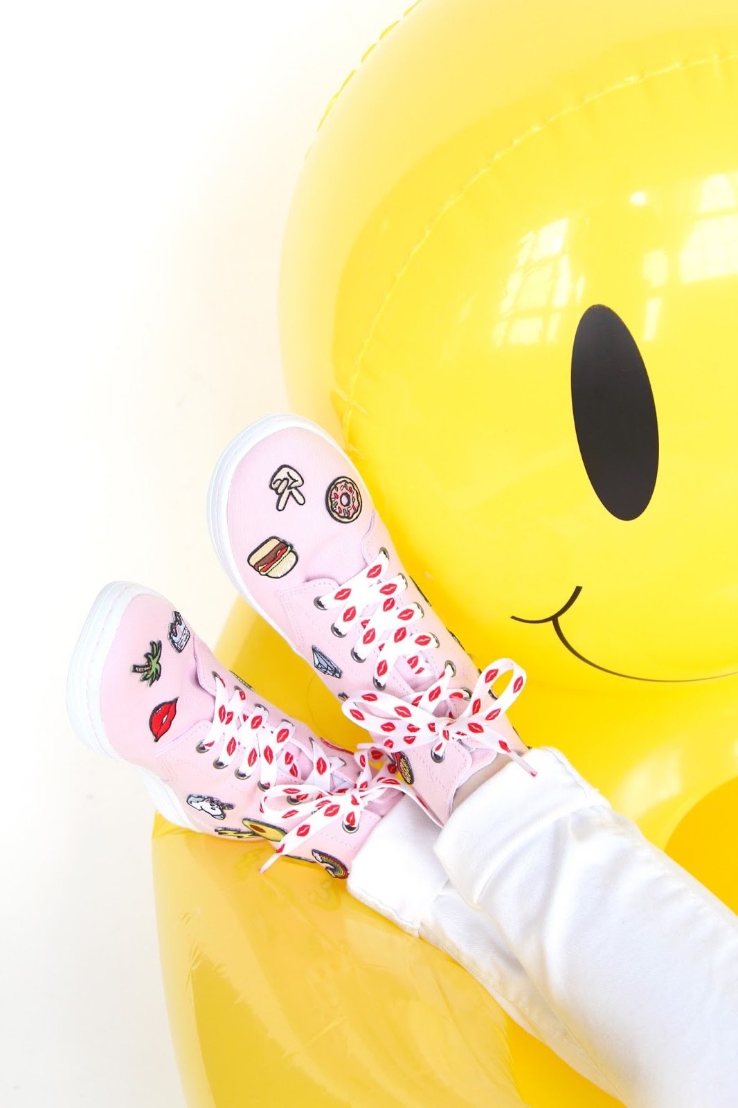 Distinguiti dalla massa con l'aiuto del nostro fai da te per le scarpe da donna! Distinguiti dalla massa con l'aiuto del nostro fai da te per le scarpe da donna!