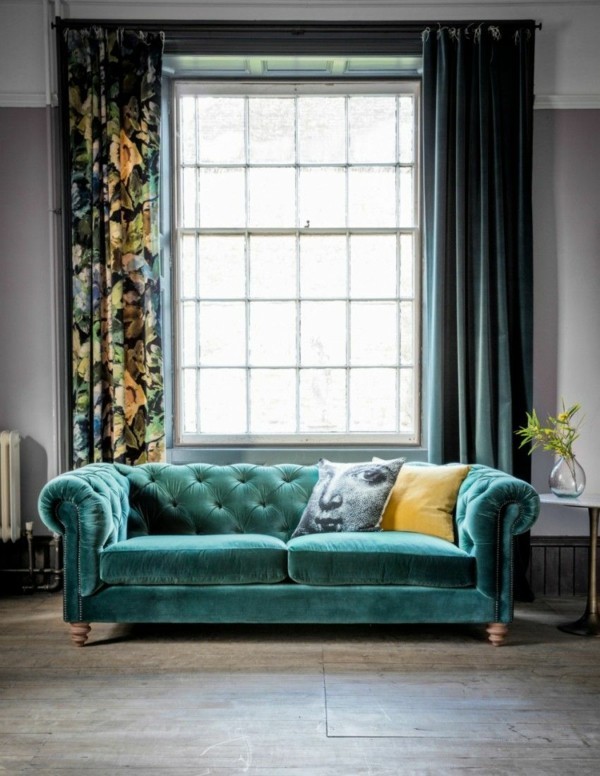 divano chesterfield in design blu idee per le scelte di colore del divano chesterfield