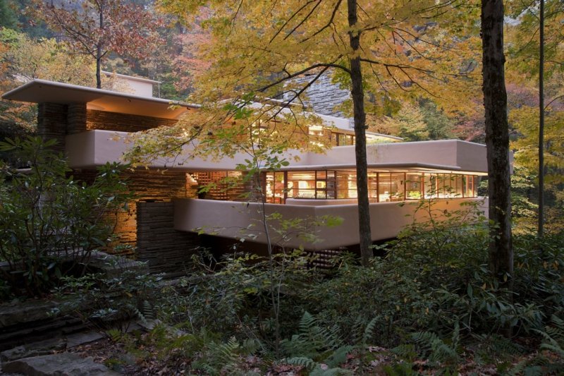 Fallingwater House au milieu de la nature à couper le souffle Fallingwater House look magnifique