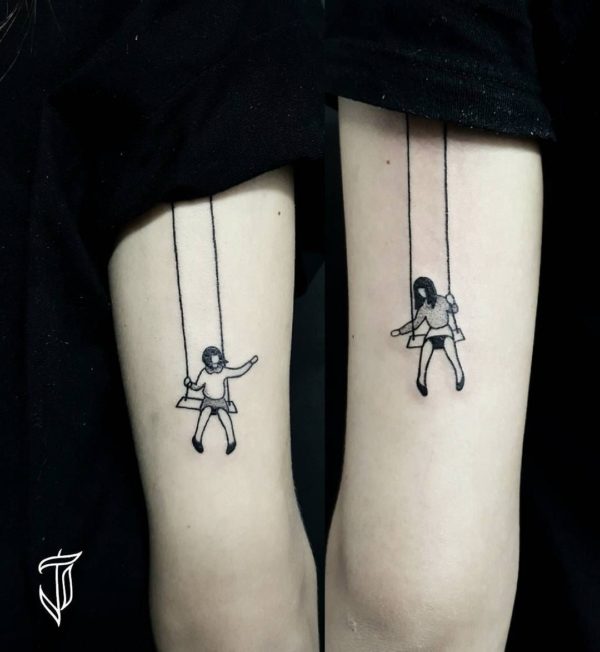 Tatouages ​​​​pour les soeurs motiv